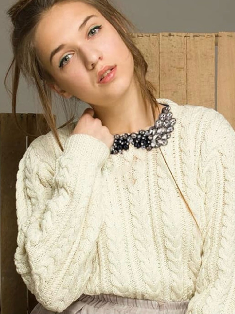 ❤️ New Chunky Jeweled Bib Peter Pan Tie On Collar Necklace